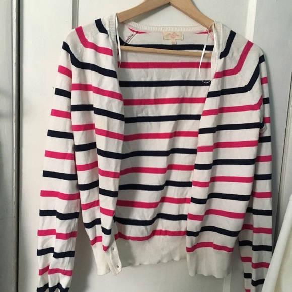 Button up vest - Picture 1 of 5